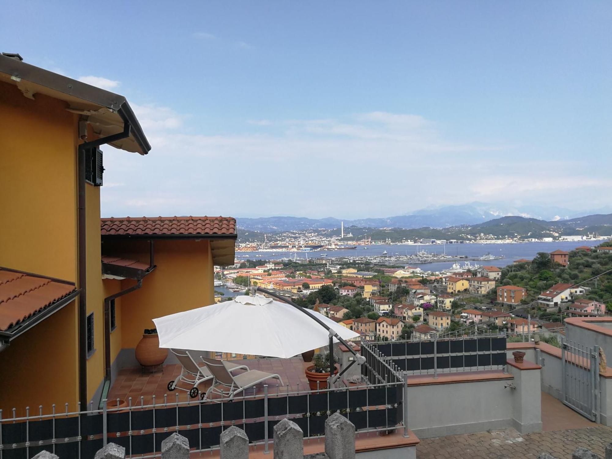 I Poggi Sul Golfo Hotell La Spezia Exteriör bild